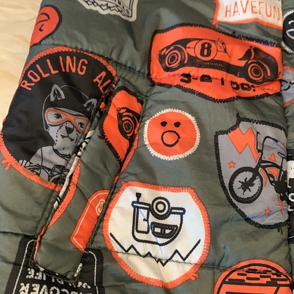 Green Puffer Vest by Joe Fresh in 12-18M - Picture 3 of 6